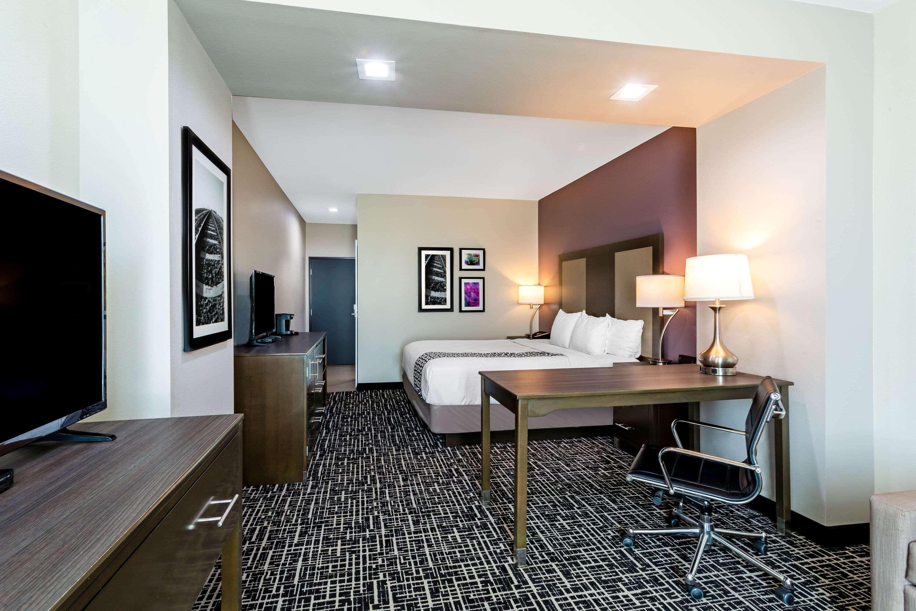 La Quinta By Wyndham Colorado Hotel